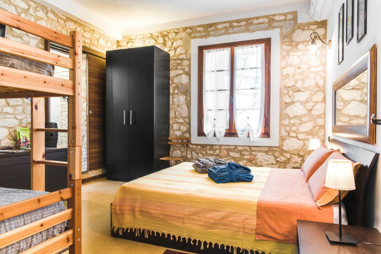 Relais Des Roches Bed & Breakfast โซนา ภายนอก รูปภาพ